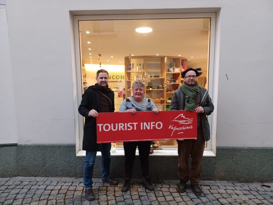 Josy Battaglia (responsabile di sede Movimento Poschiavo), Kati Nussio (utente Movimento Poschiavo), Kaspar Howald (direttore Valposchiavo Turismo).
